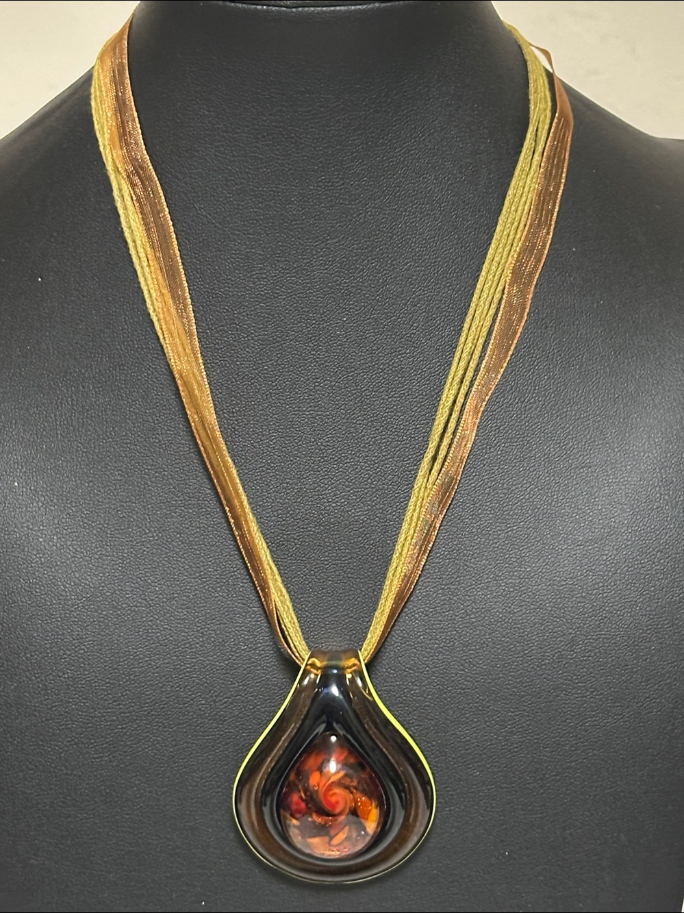 Vintage Art Deco Glass Teardrop Pendant Multi-Strand Corded Necklace - Picture 14 of 14